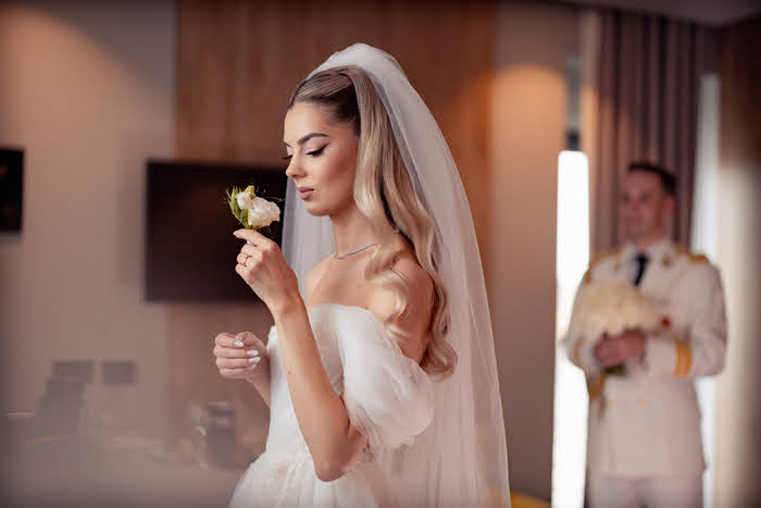 Fotograf Nunta Suceava · Fotografii de la prima intalnire a mirilor
